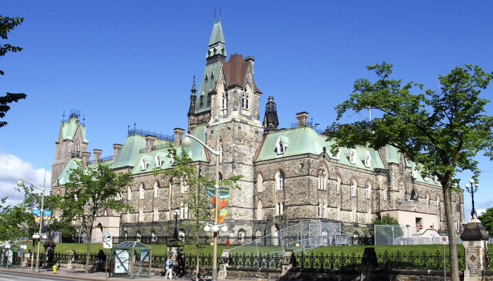 专家称，Sunak将主持有史以来最大规模的增税议会