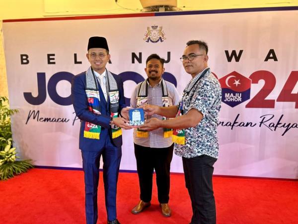 ACT-CIS党派代表杰弗里·索里亚诺辞职