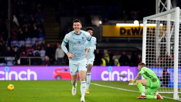 Senesi and Moore fire Bournemouth past Palace