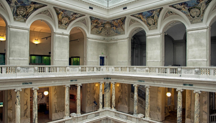 塞内西和摩尔带领伯恩茅斯队越过宫殿队 塞内西和摩尔带领伯恩茅斯队越过宫殿队