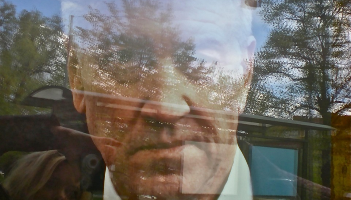 大卫·林奇的妻子提出离婚 大卫·林奇的妻子提出离婚