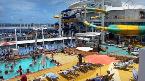 还有那些法国医疗援助可能被削减的非法移民