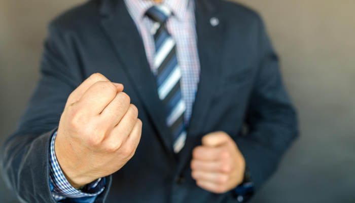 小巴老板警告Keir Starmer不要为了零排放而冒“经济毁灭”的风险 小巴老板警告Keir Starmer不要为了零排放而冒“经济毁灭”的风险