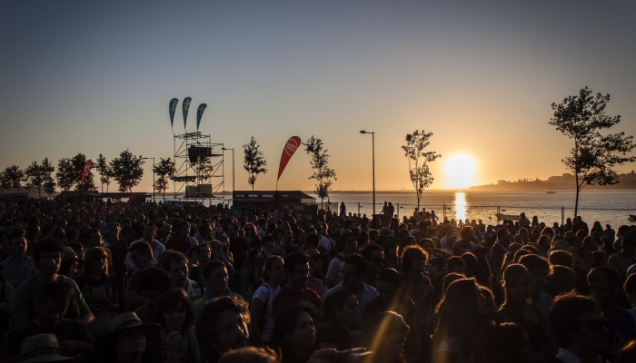 假女性抗议后,开发者大会被取消 假女性抗议后,开发者大会被取消