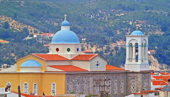 墨西哥教堂屋顶倒塌,造成至少9人死亡,50人受伤 墨西哥教堂屋顶倒塌,造成至少9人死亡,50人受伤