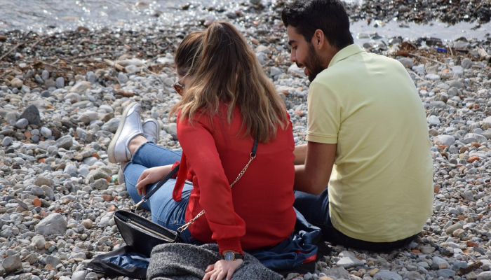 卡纳塔克邦:一对夫妇杀死了11岁的女儿,然后在度假村自我;《遗书》提到金融危机 卡纳塔克邦:一对夫妇杀死了11岁的女儿,然后在度假村自我;《遗书》提到金融危机