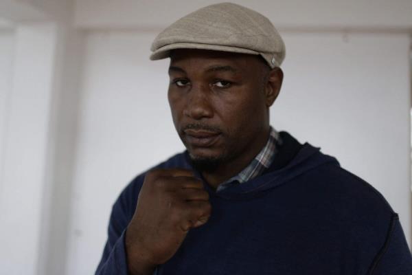 伦诺克斯·刘易斯将回到南非观看凯文·莱雷纳的下一场比赛