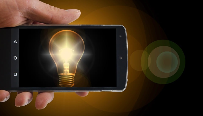 博通增加了硅人工智能功能,以加快新的三叉戟网络芯片的速度 博通增加了硅人工智能功能,以加快新的三叉戟网络芯片的速度