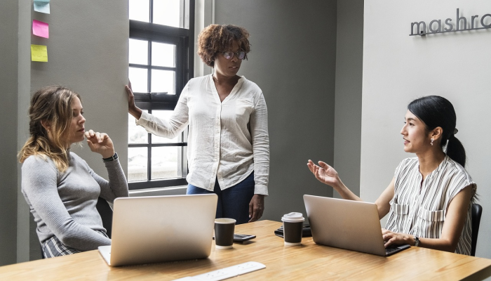 协商会议探讨支持外国投资的方法 协商会议探讨支持外国投资的方法