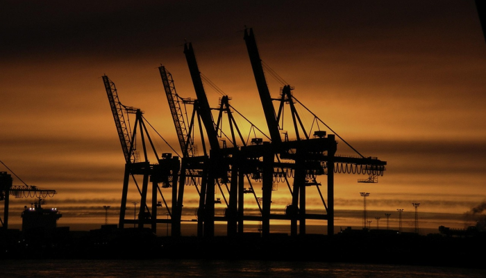 俄罗斯无人机袭击基辅致2人受伤 俄罗斯无人机袭击基辅致2人受伤