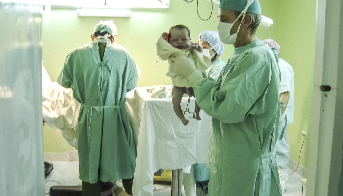 Davao de Oro医院在6级地震中受损 Davao de Oro医院在6级地震中受损