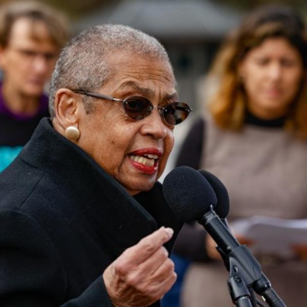 华盛顿议员希望恢复联邦政府在“敏感”职位上的正当程序