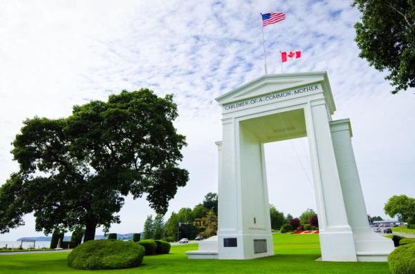 乘客的双重新年梦想是如何因“时光机”航班延误而破灭的