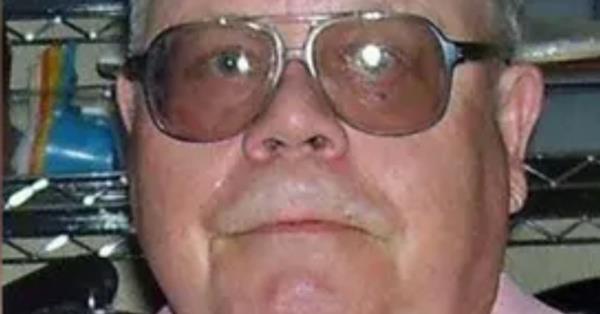 上周被FBI枪杀的犹他州男子在2018年的警察遭遇中携带AR-15