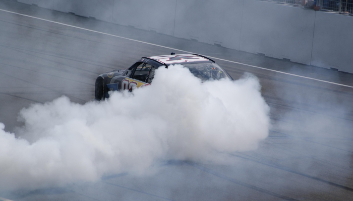 去年北卡罗来纳州的车祸和受伤人数有所减少,但死亡率仍然很高 去年北卡罗来纳州的车祸和受伤人数有所减少,但死亡率仍然很高