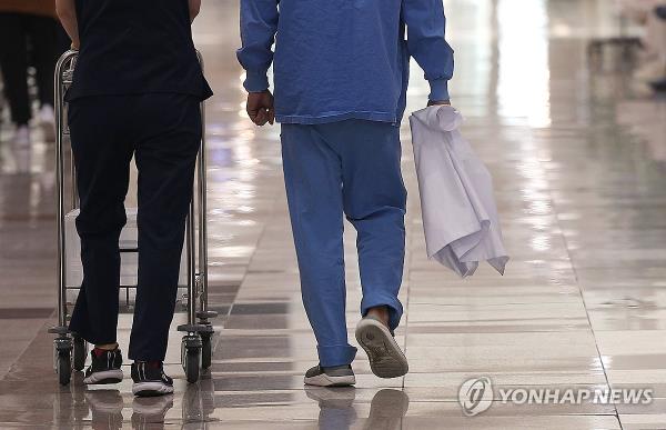 开挂辅助工具“哈糖大菠萝十三张怎么买挂”开挂(透视)辅助教程