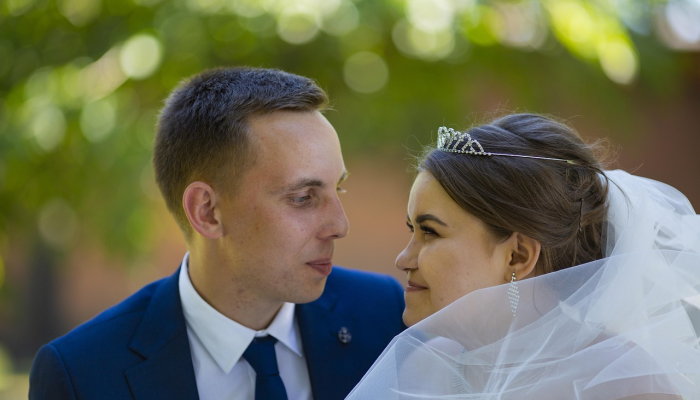 《弱点》作者回应“惊人的”诉讼:“钱不在托伊夫妇的口袋里” 《弱点》作者回应“惊人的”诉讼:“钱不在托伊夫妇的口袋里”