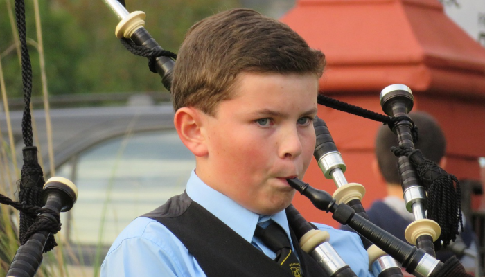 由于科技股和金融股的上涨,首尔股市周五早盘上涨1.2% 由于科技股和金融股的上涨,首尔股市周五早盘上涨1.2%