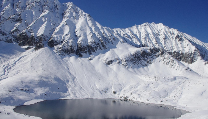 俄罗斯不安分的巨人:堪察加半岛的火山活动 俄罗斯不安分的巨人:堪察加半岛的火山活动