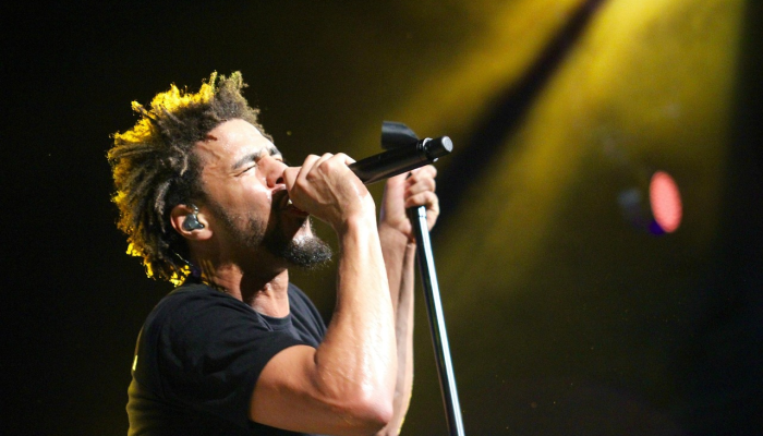 “他们一开始不相信”:《暮光之城》的老板们觉得罗伯特·帕丁森不具备扮演爱德华·卡伦的颜值 “他们一开始不相信”:《暮光之城》的老板们觉得罗伯特·帕丁森不具备扮演爱德华·卡伦的颜值