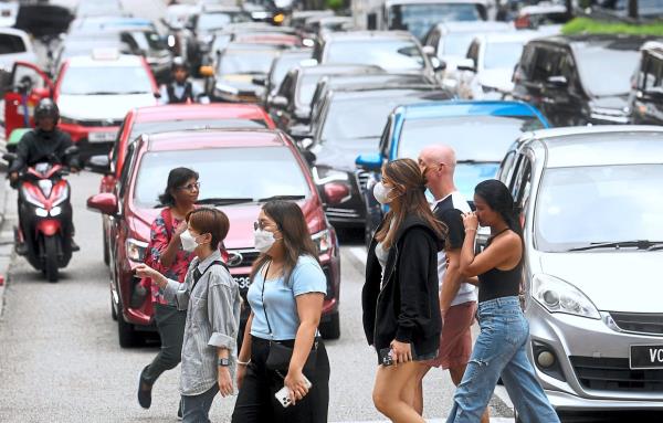 三联疗法和治疗顺序在braf突变转移性黑色素瘤治疗中的作用一线atezolizumab联合vemurafenib和cobimetin对总生存期的反应 三联疗法和治疗顺序在braf突变转移性黑色素瘤治疗中的作用一线atezolizumab联合vemurafenib和cobimetin对总生存期的反应