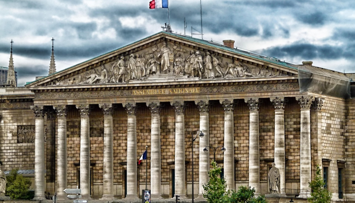 《拿破仑》电影票房突破里程碑(但仍差3亿美元)