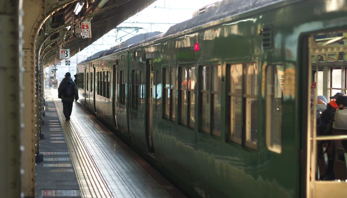 意大利杯：卢卡库和迪巴拉进球，帮助罗马击败克雷莫纳斯，与拉齐奥比赛