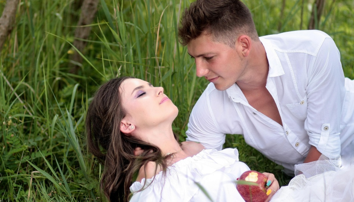 “这会毁了她的”：男人坦白他们对伴侣隐瞒的最深的秘密