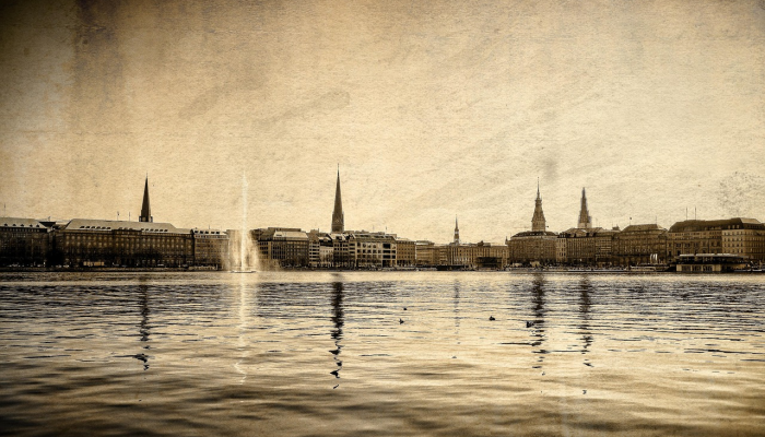 在极地峰会上，埃马纽埃尔·马克龙在第28届联合国气候变化大会之前加强了他的气候外交