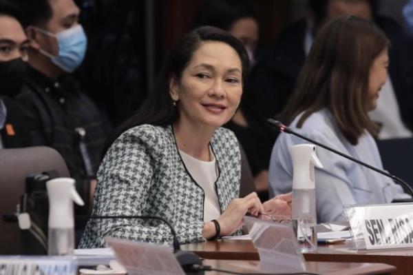 在玛莎·斯图尔特的照片遭到强烈反对后,邮轮公司取消了冰上体验 在玛莎·斯图尔特的照片遭到强烈反对后,邮轮公司取消了冰上体验