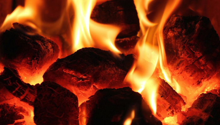 Pukekohe的家在节礼日大火中燃烧起来 Pukekohe的家在节礼日大火中燃烧起来