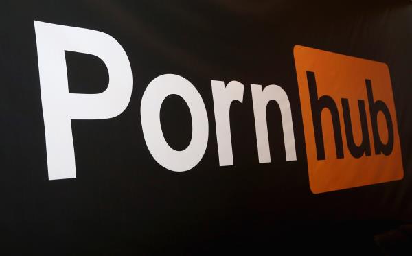 Pornhub母公司承认从性交易受害者的视频中获利_2
