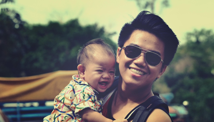 麦莉·赛勒斯在解释她和爸爸比利·雷·赛勒斯对成名的看法时泪流满面