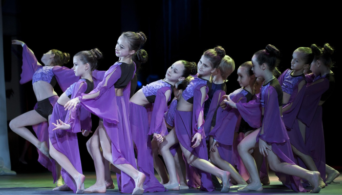 音乐专业人士主张将以色列排除在2024年欧洲歌唱大赛之外 音乐专业人士主张将以色列排除在2024年欧洲歌唱大赛之外