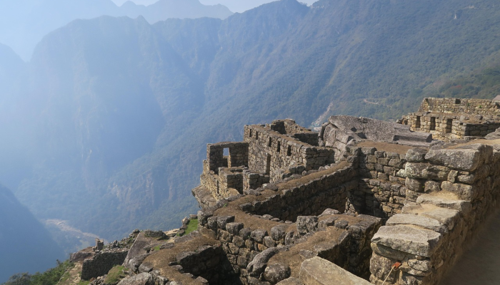 秘鲁考古学家发掘出30座前印加时代的坟墓 秘鲁考古学家发掘出30座前印加时代的坟墓