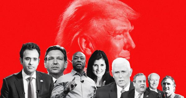 辩论台上的8位共和党人以及他们抨击特朗普的可能性