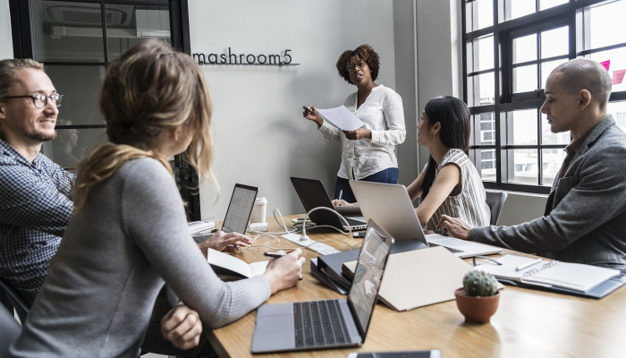 QBBF举办商务会议欢迎英国新任大使 QBBF举办商务会议欢迎英国新任大使