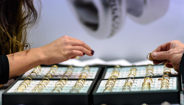 黎巴嫩珠宝商未能就遗失珠宝对罗斯玛进行即决判决 黎巴嫩珠宝商未能就遗失珠宝对罗斯玛进行即决判决