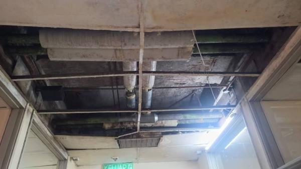 Portion of exposed ceiling in Sibu Hospital ward raises safety concerns