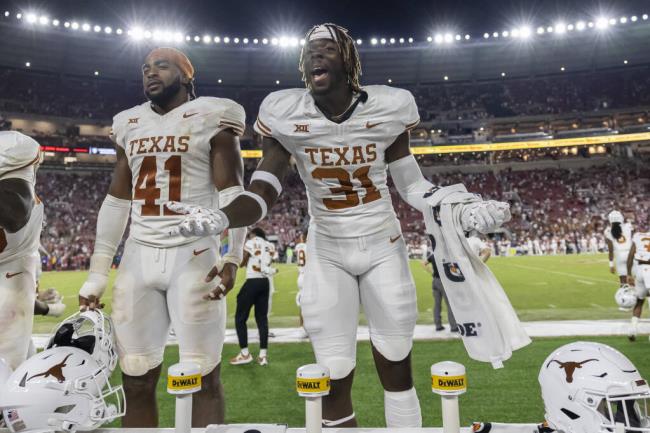 在泽伦斯基访问期间，西班牙承诺向基辅提供10亿欧元的军事援助