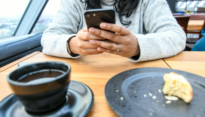 让你自己被小米的空气炸锅智能炸锅诱惑，价格不到50欧元!