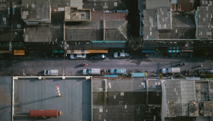 俄罗斯导弹袭击剧院造成7人死亡，其中包括6岁女孩