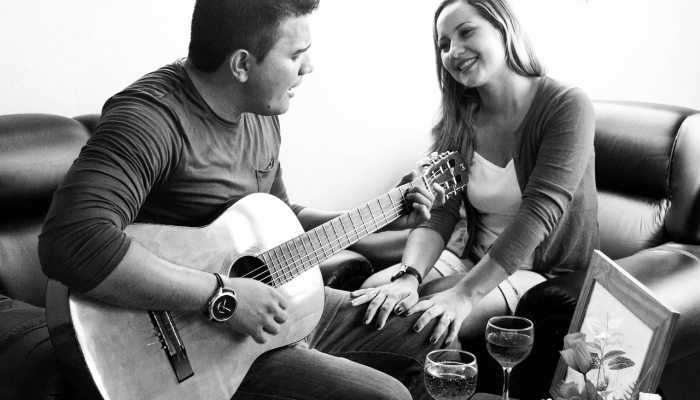 说唱歌手亚伦·卡特在加州去世,年仅34岁 说唱歌手亚伦·卡特在加州去世,年仅34岁