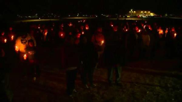 社论：我们与爱荷华州佩里市发生致命校园枪击事件的社区一起哀悼