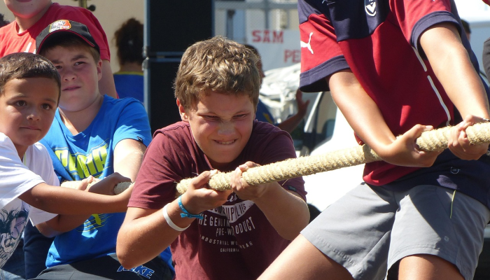 法国一所学校教师遭刀袭身亡 法国一所学校教师遭刀袭身亡