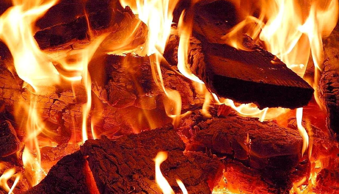 自食其力的火箭燃烧自己作为燃料