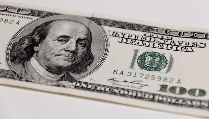 美国服务业数据疲弱后，美元下跌，放弃就业后的涨幅