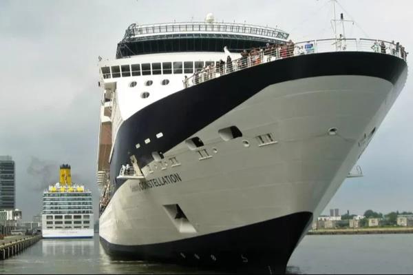 阿姆斯特丹禁止游船，以限制旅游业和控制污染