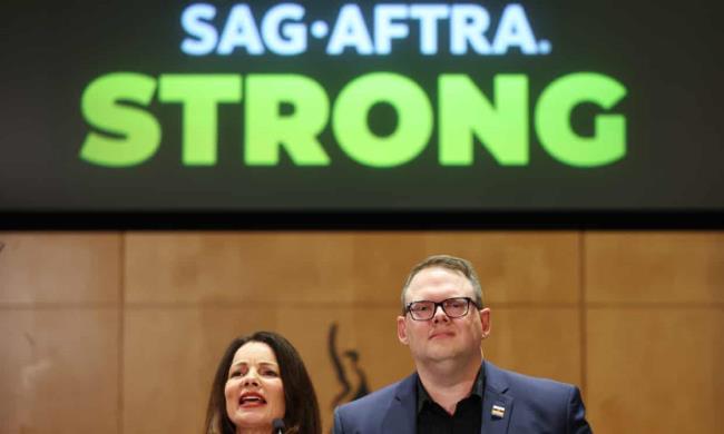 好莱坞演员的合同包括每年4000万美元的流媒体奖金