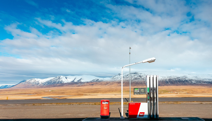 石油部：6月份国内原油产量稳定在240万吨